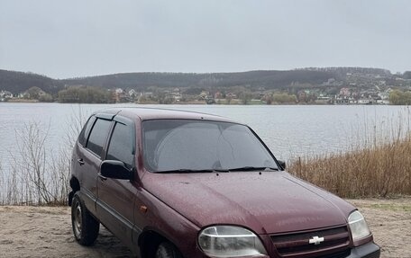 Chevrolet Niva I рестайлинг, 2004 год, 350 000 рублей, 2 фотография