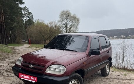 Chevrolet Niva I рестайлинг, 2004 год, 350 000 рублей, 3 фотография