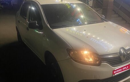 Renault Logan II, 2017 год, 485 000 рублей, 3 фотография