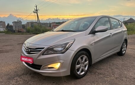 Hyundai Solaris II рестайлинг, 2014 год, 959 999 рублей, 2 фотография