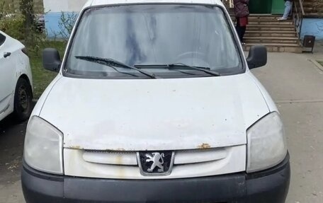 Peugeot Partner II рестайлинг 2, 2010 год, 350 000 рублей, 2 фотография