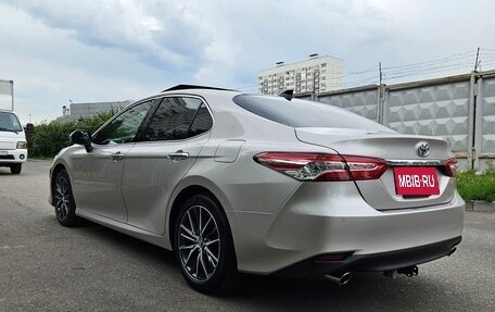 Toyota Camry, 2022 год, 3 199 000 рублей, 6 фотография