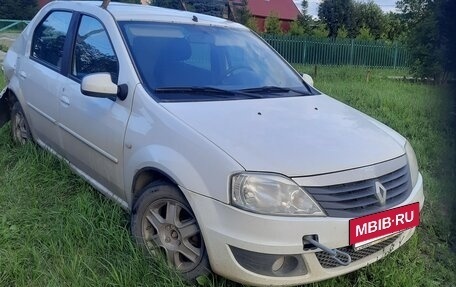 Renault Logan I, 2013 год, 400 000 рублей, 2 фотография