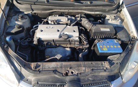 Hyundai Verna II, 2006 год, 410 000 рублей, 8 фотография