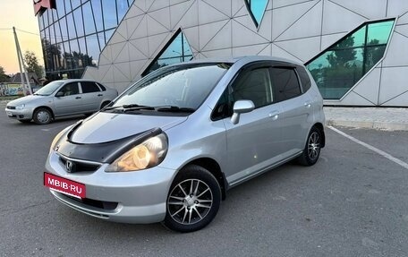 Honda Fit III, 2002 год, 430 000 рублей, 2 фотография