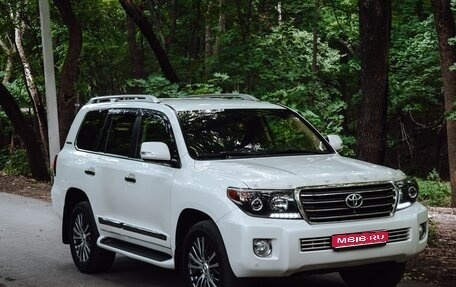 Toyota Land Cruiser 200, 2014 год, 3 700 000 рублей, 1 фотография