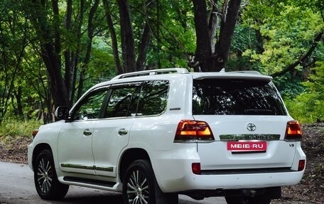 Toyota Land Cruiser 200, 2014 год, 3 700 000 рублей, 7 фотография