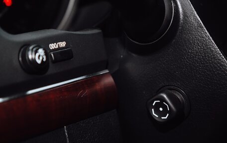 Toyota Land Cruiser 200, 2014 год, 3 700 000 рублей, 33 фотография