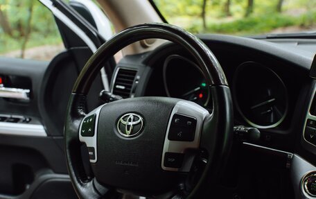 Toyota Land Cruiser 200, 2014 год, 3 700 000 рублей, 29 фотография