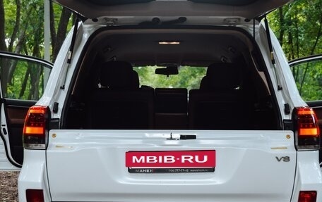 Toyota Land Cruiser 200, 2014 год, 3 700 000 рублей, 35 фотография