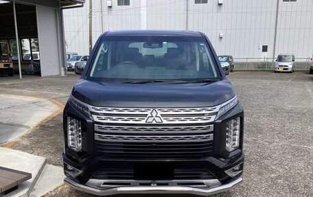 Mitsubishi Delica D:5 I, 2022 год, 2 261 000 рублей, 2 фотография