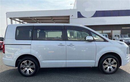 Mitsubishi Delica D:5 I, 2022 год, 2 309 000 рублей, 4 фотография