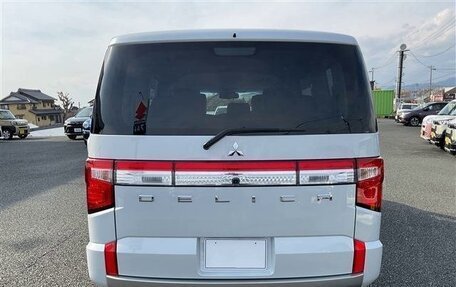 Mitsubishi Delica D:5 I, 2022 год, 2 309 000 рублей, 6 фотография