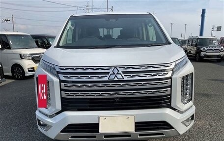 Mitsubishi Delica D:5 I, 2022 год, 2 309 000 рублей, 2 фотография