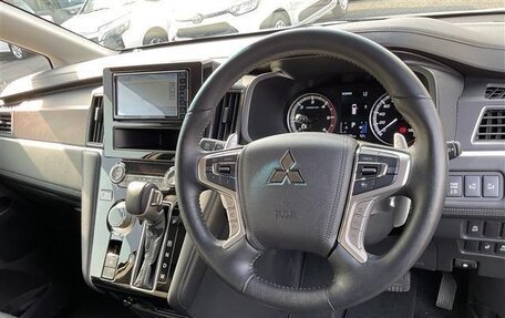 Mitsubishi Delica D:5 I, 2022 год, 2 309 000 рублей, 18 фотография