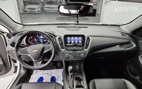 Chevrolet Malibu IX, 2022 год, 1 550 000 рублей, 5 фотография