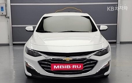 Chevrolet Malibu IX, 2022 год, 1 550 000 рублей, 2 фотография