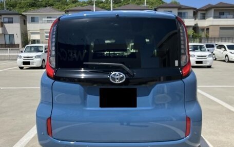 Toyota Sienta, 2023 год, 1 154 000 рублей, 3 фотография