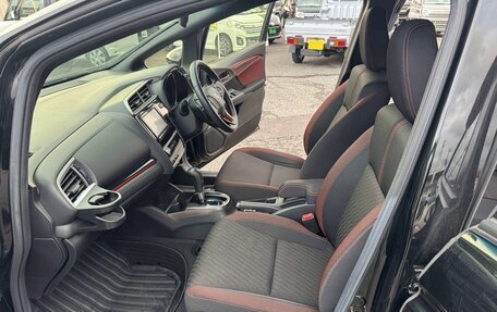 Honda Fit III, 2019 год, 950 000 рублей, 12 фотография