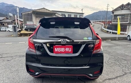 Honda Fit III, 2019 год, 950 000 рублей, 6 фотография