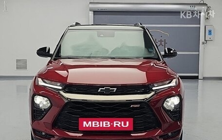 Chevrolet TrailBlazer, 2022 год, 1 550 000 рублей, 2 фотография