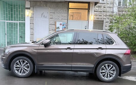 Volkswagen Tiguan II, 2018 год, 2 500 000 рублей, 13 фотография