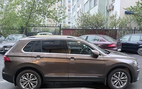 Volkswagen Tiguan II, 2018 год, 2 500 000 рублей, 12 фотография