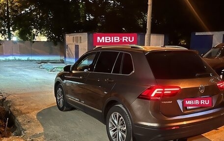 Volkswagen Tiguan II, 2018 год, 2 500 000 рублей, 14 фотография