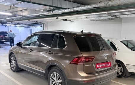 Volkswagen Tiguan II, 2018 год, 2 500 000 рублей, 11 фотография
