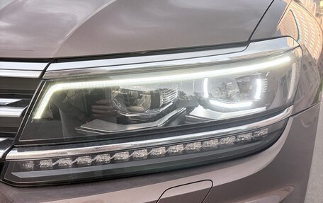 Volkswagen Tiguan II, 2018 год, 2 500 000 рублей, 23 фотография