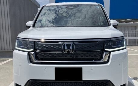 Honda Stepwgn, 2023 год, 2 241 000 рублей, 2 фотография