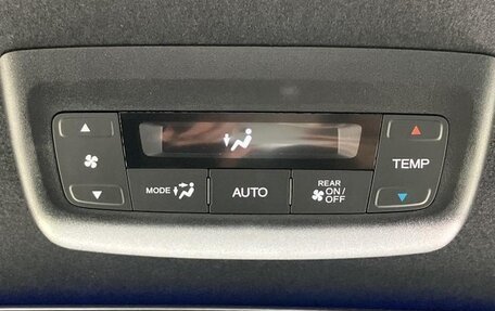 Honda Stepwgn, 2023 год, 2 241 000 рублей, 21 фотография