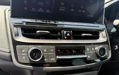 Toyota Crown, 2021 год, 3 549 000 рублей, 23 фотография
