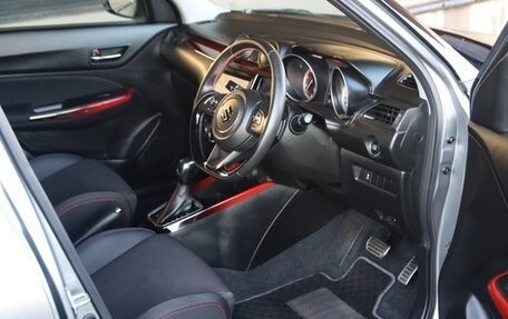 Suzuki Swift V, 2023 год, 988 000 рублей, 10 фотография