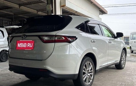 Toyota Harrier, 2018 год, 2 193 000 рублей, 3 фотография