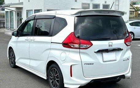 Honda Freed II, 2019 год, 1 190 000 рублей, 6 фотография