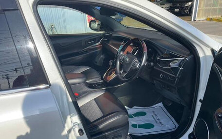 Toyota Harrier, 2017 год, 1 914 000 рублей, 10 фотография