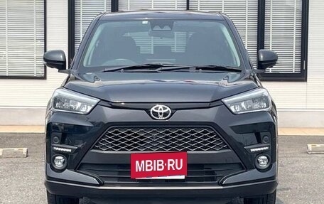 Toyota Raize I, 2022 год, 1 274 000 рублей, 2 фотография