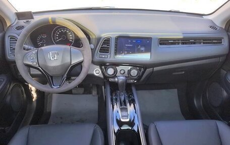 Honda Vezel, 2020 год, 1 211 000 рублей, 8 фотография