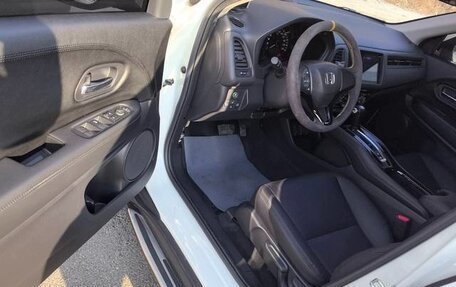 Honda Vezel, 2020 год, 1 211 000 рублей, 7 фотография