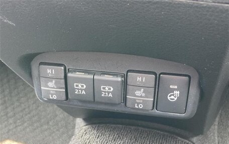 Toyota Sienta II, 2021 год, 1 108 000 рублей, 21 фотография