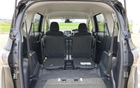 Toyota Sienta II, 2021 год, 1 108 000 рублей, 31 фотография