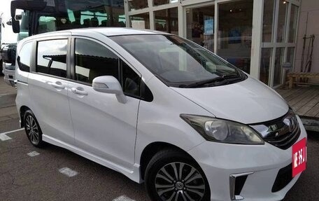 Honda Freed I, 2015 год, 880 000 рублей, 2 фотография