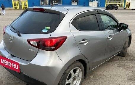 Mazda Demio IV, 2015 год, 1 050 000 рублей, 10 фотография