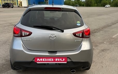 Mazda Demio IV, 2015 год, 1 050 000 рублей, 9 фотография