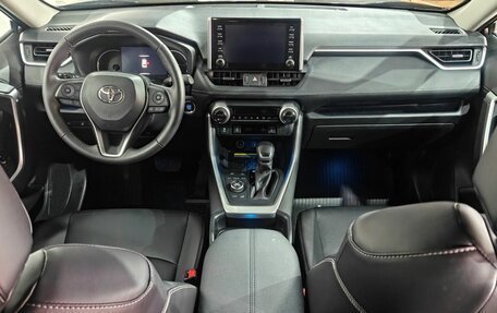 Toyota RAV4, 2021 год, 3 697 000 рублей, 9 фотография