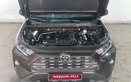 Toyota RAV4, 2021 год, 3 697 000 рублей, 19 фотография