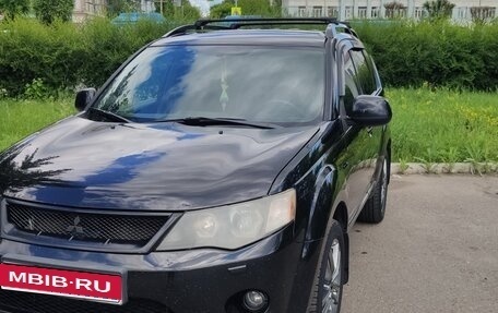 Mitsubishi Outlander III рестайлинг 3, 2008 год, 1 330 000 рублей, 2 фотография