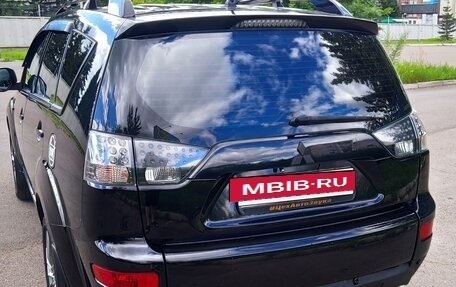 Mitsubishi Outlander III рестайлинг 3, 2008 год, 1 330 000 рублей, 8 фотография
