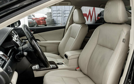 Toyota Camry, 2016 год, 2 100 000 рублей, 12 фотография